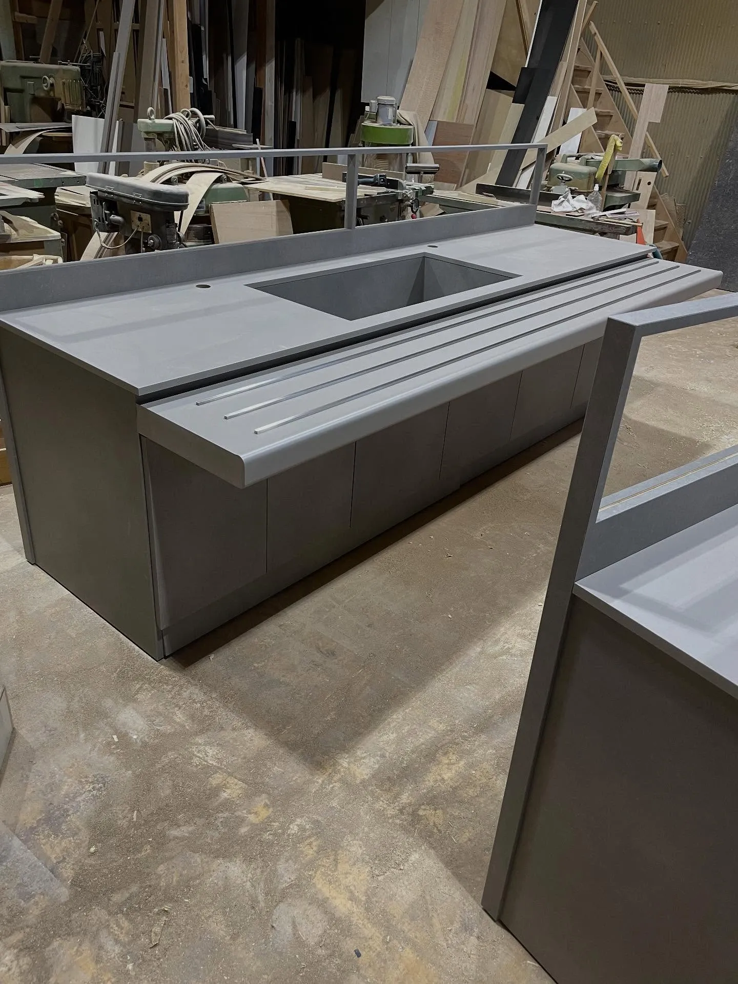 社員食堂のキッチンカウンターを製作させていただき、誠にありが...