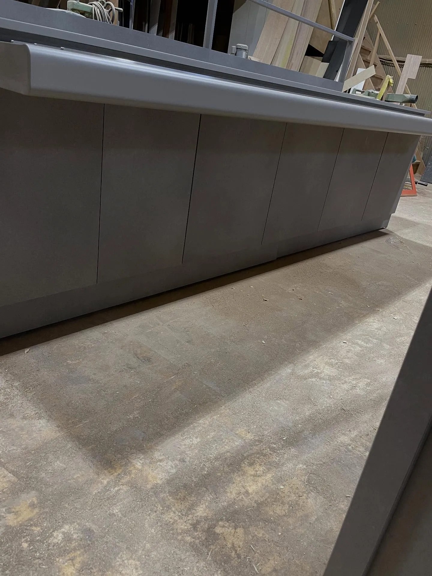 社員食堂のキッチンカウンターを製作させていただき、誠にありが...