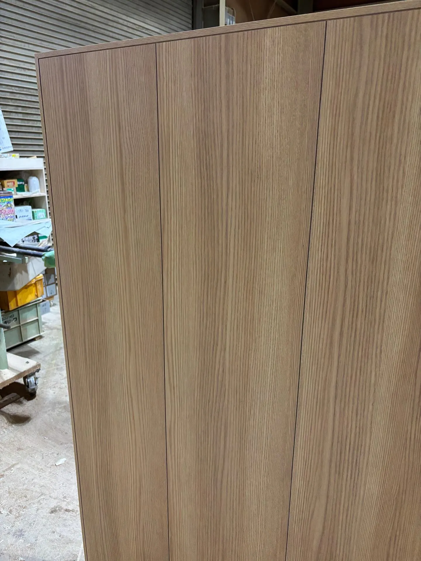 この度は、飲食スペース用のパーテーション製作のご依頼を頂き、...