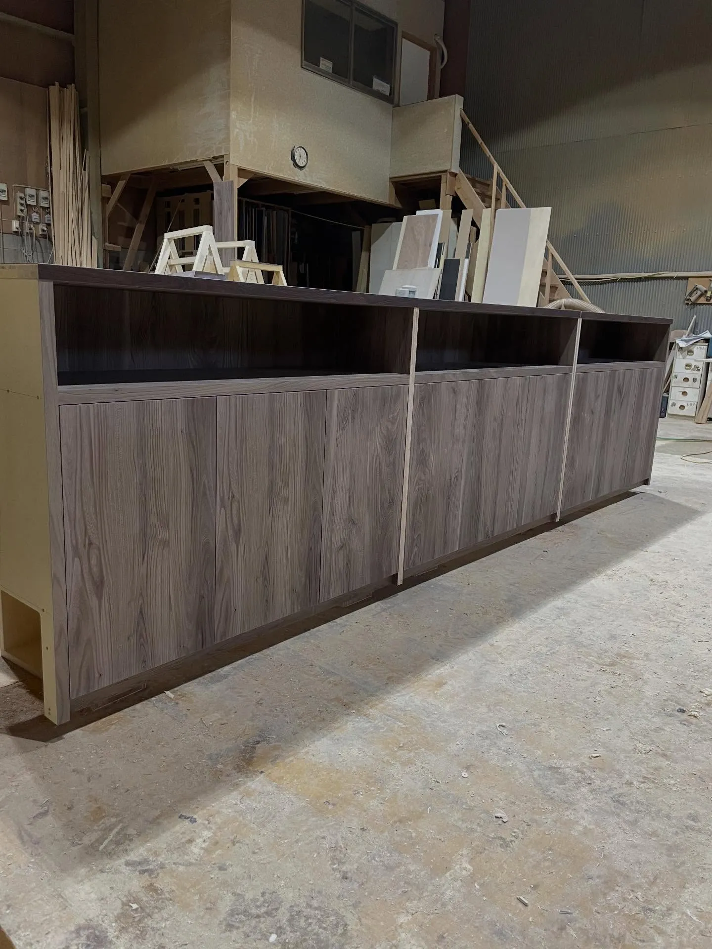 壁面収納棚の製作依頼をいただき、誠にありがとうございます。