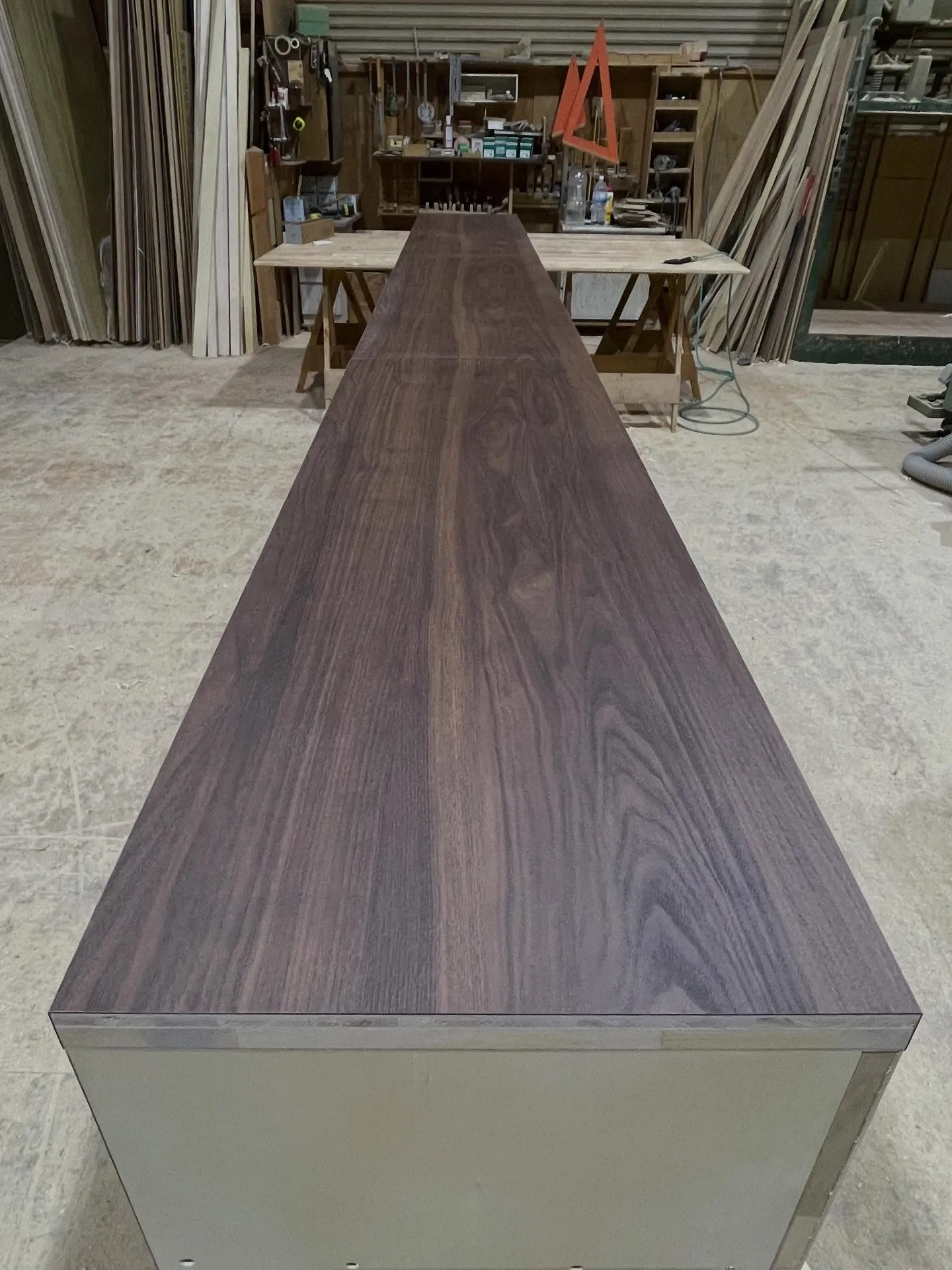 壁面収納棚の製作依頼をいただき、誠にありがとうございます。