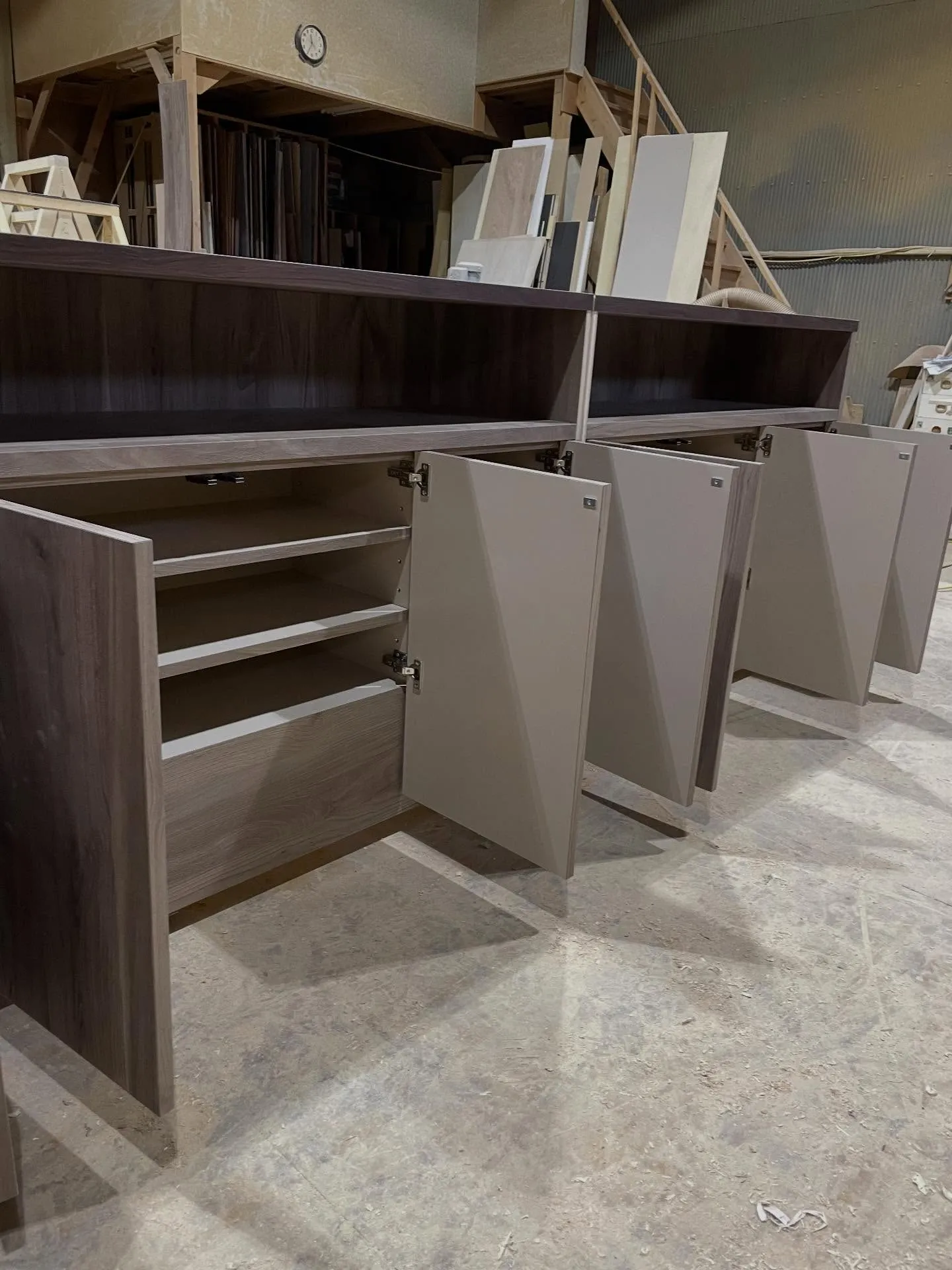 壁面収納棚の製作依頼をいただき、誠にありがとうございます。