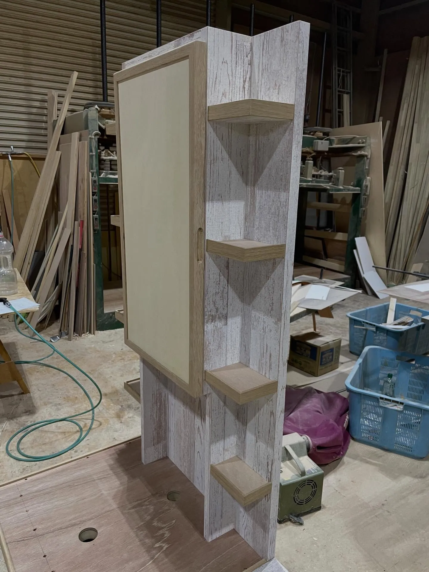 この度は洗面台製作のご依頼をいただき、誠にありがとうございま...