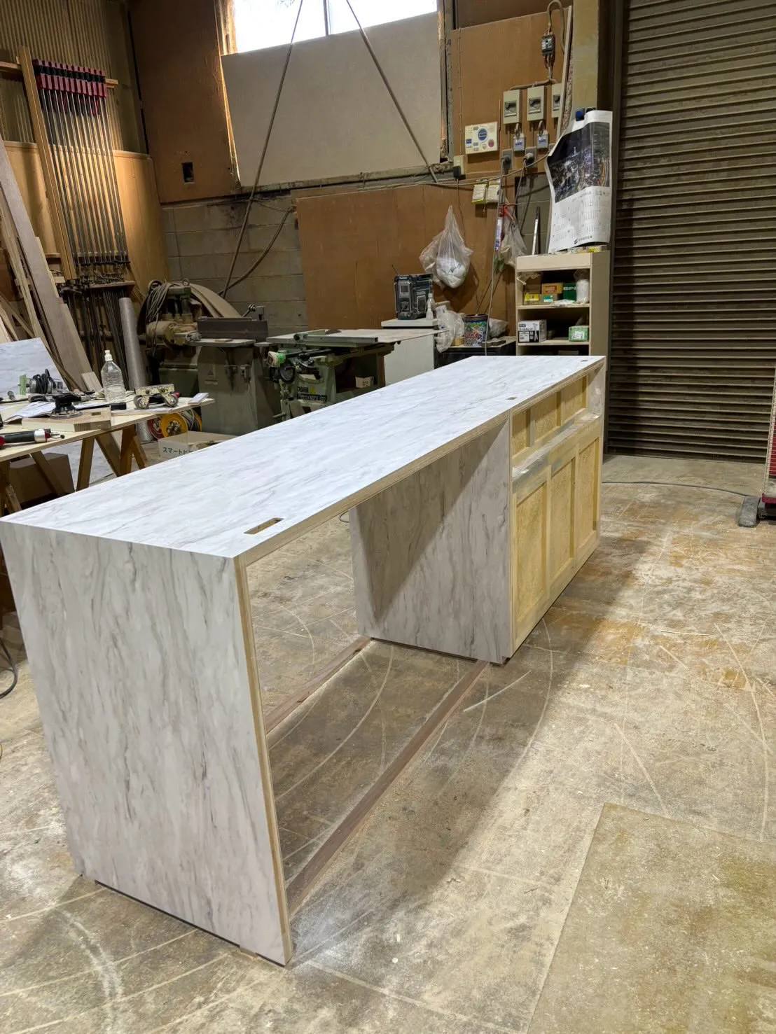 壁面什器（ゴミ箱収納）製作のご依頼をいただき、誠にありがとう...