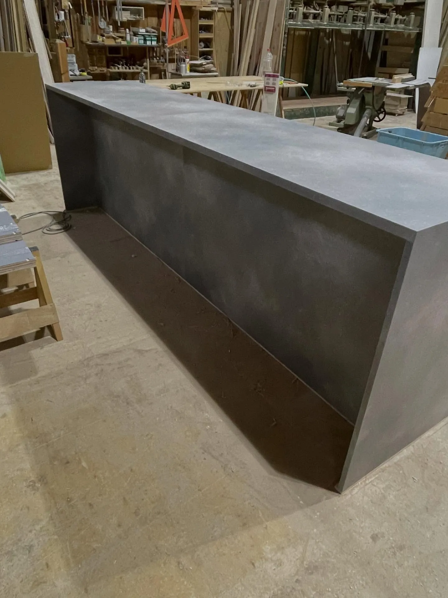 この度、造作ワークカウンターの製作依頼をいただき、誠にありが...