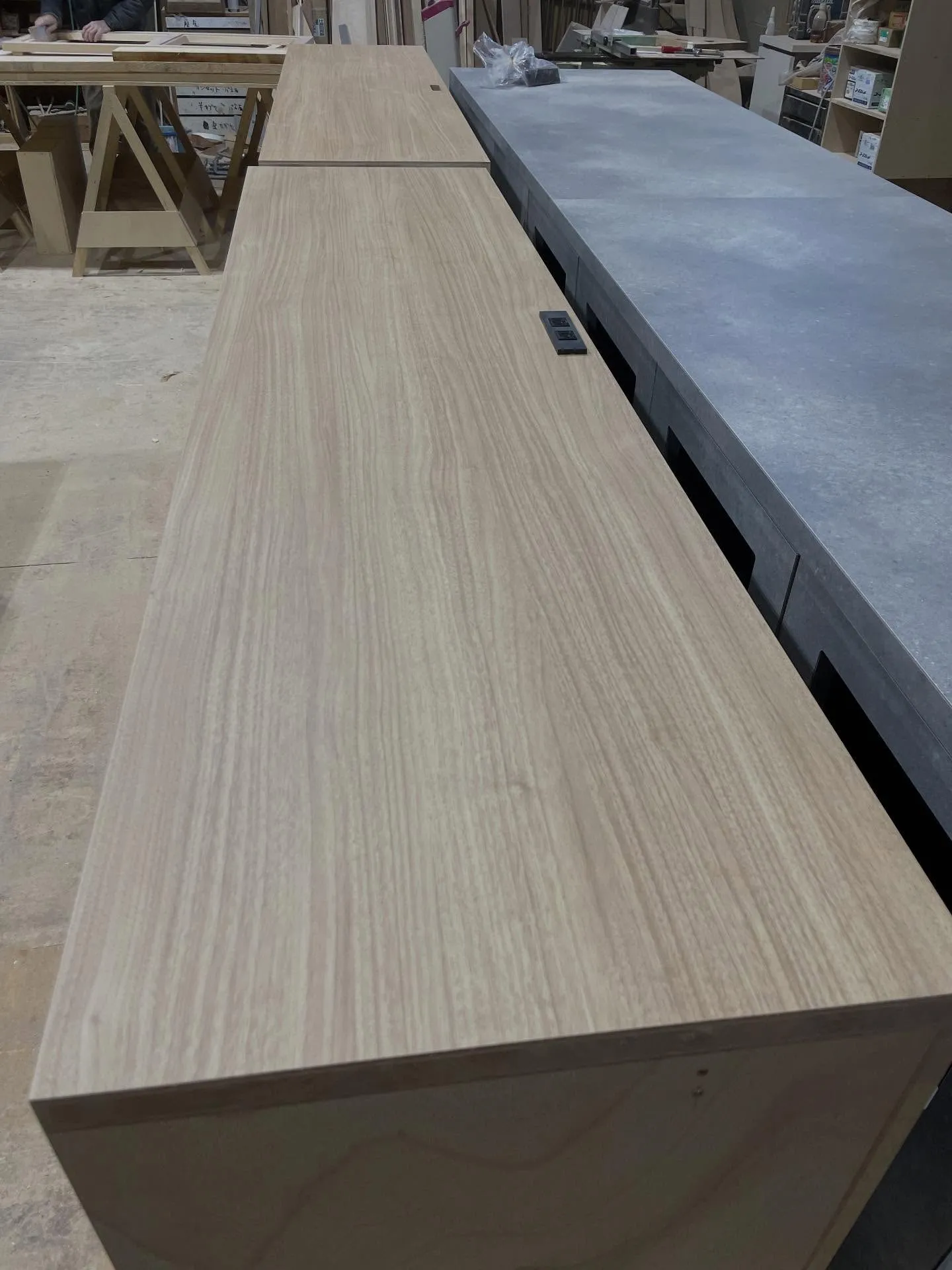 この度、造作壁面カウンターの製作依頼をいただき誠にありがとう...