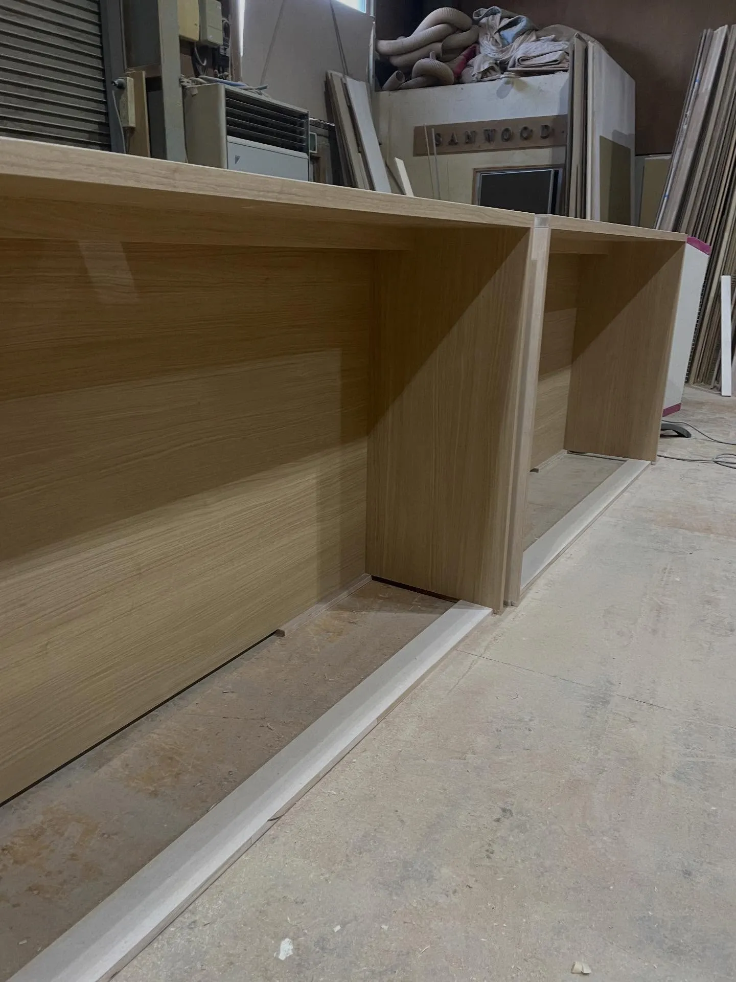 この度、造作壁面カウンターの製作依頼をいただき誠にありがとう...