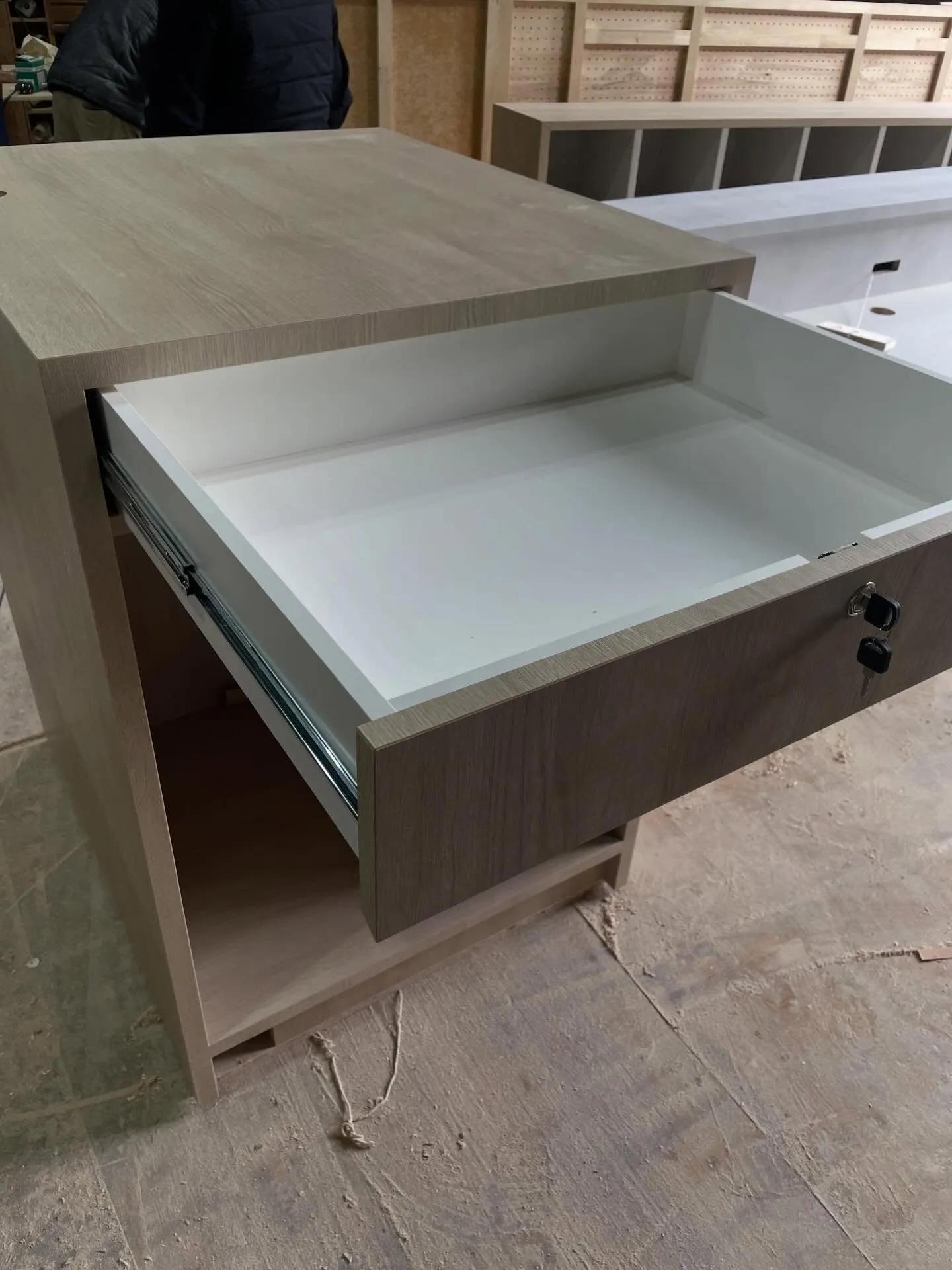 この度、とある施設様向けに造作受付カウンターの製作依頼をいた...