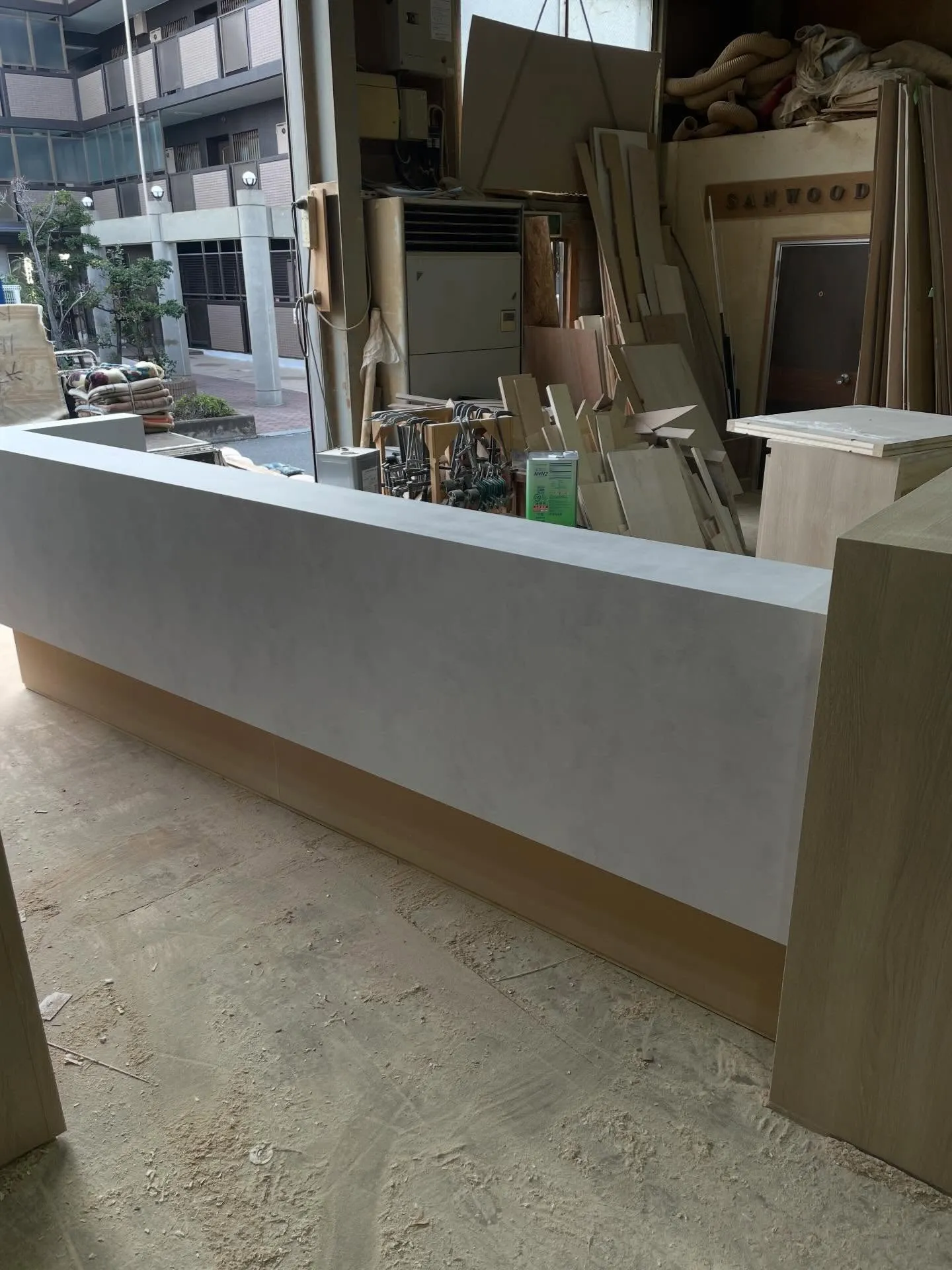 この度、とある施設様向けに造作受付カウンターの製作依頼をいた...