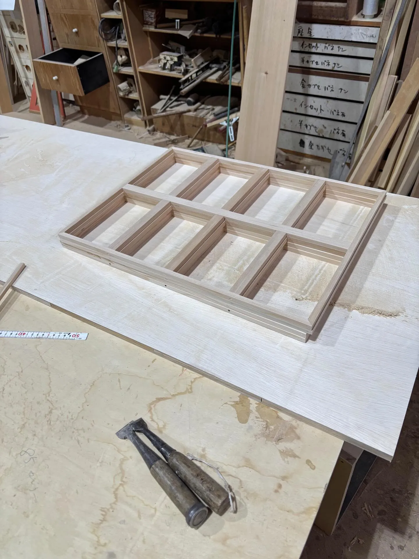 この度、とある施設様向けに造作建具の製作依頼をいただき誠にあ...