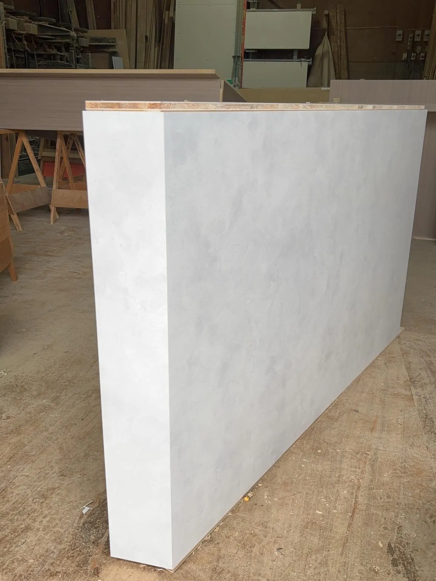 この度、壁面什器の製作依頼をいただき誠にありがとうございます...